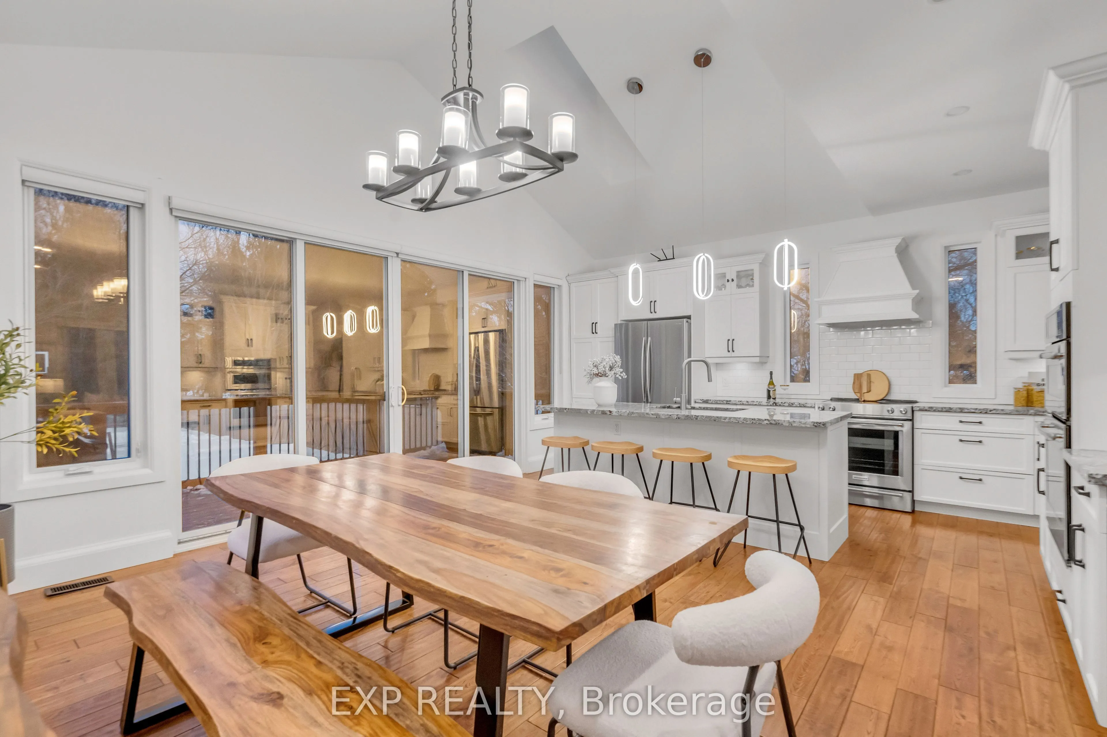 13379 Trafalgar Road