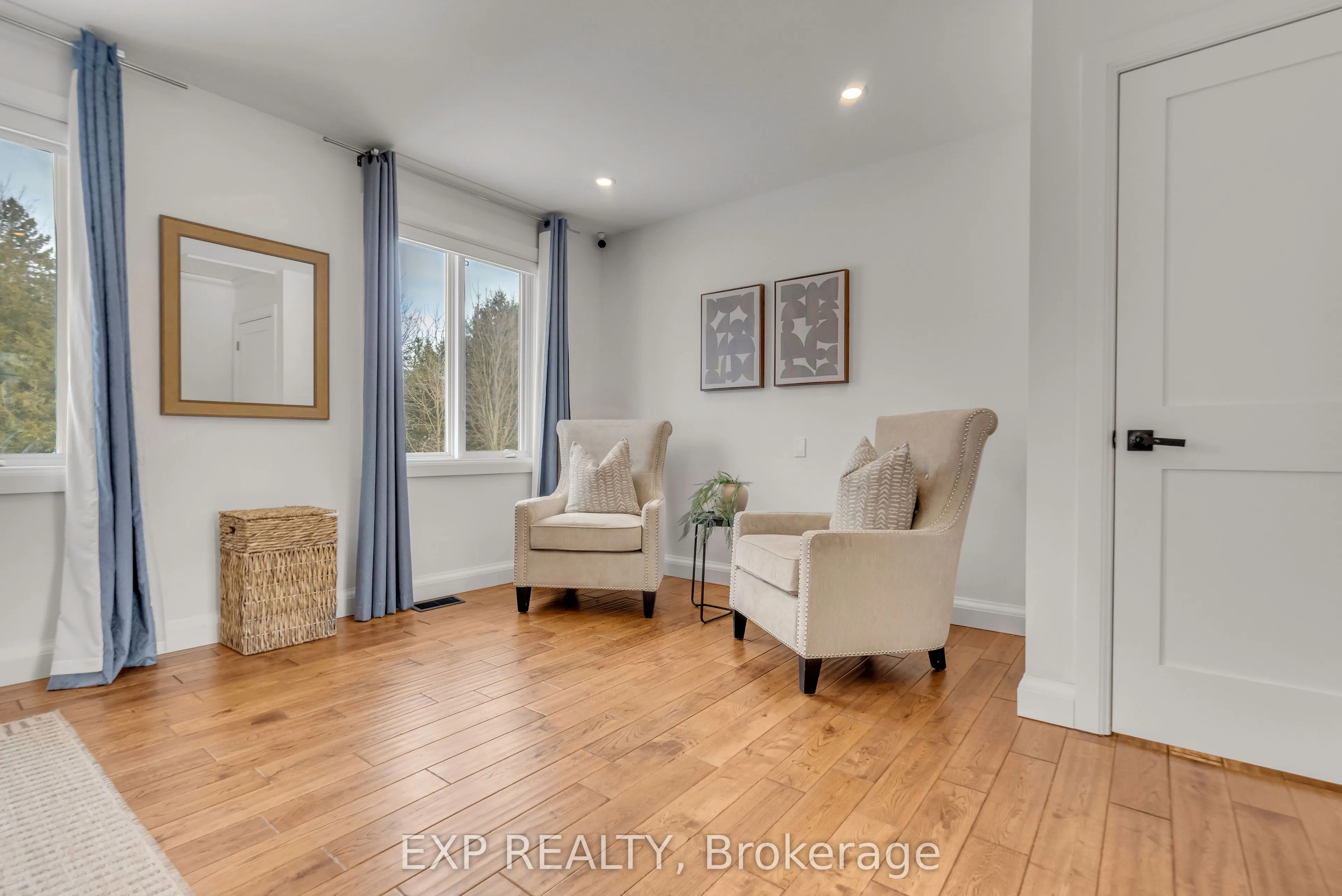 13379 Trafalgar Road