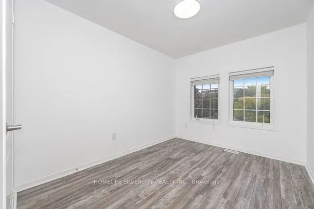 2397 Whistling Springs Crescent