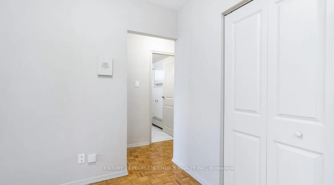30 Speers Road, #1705