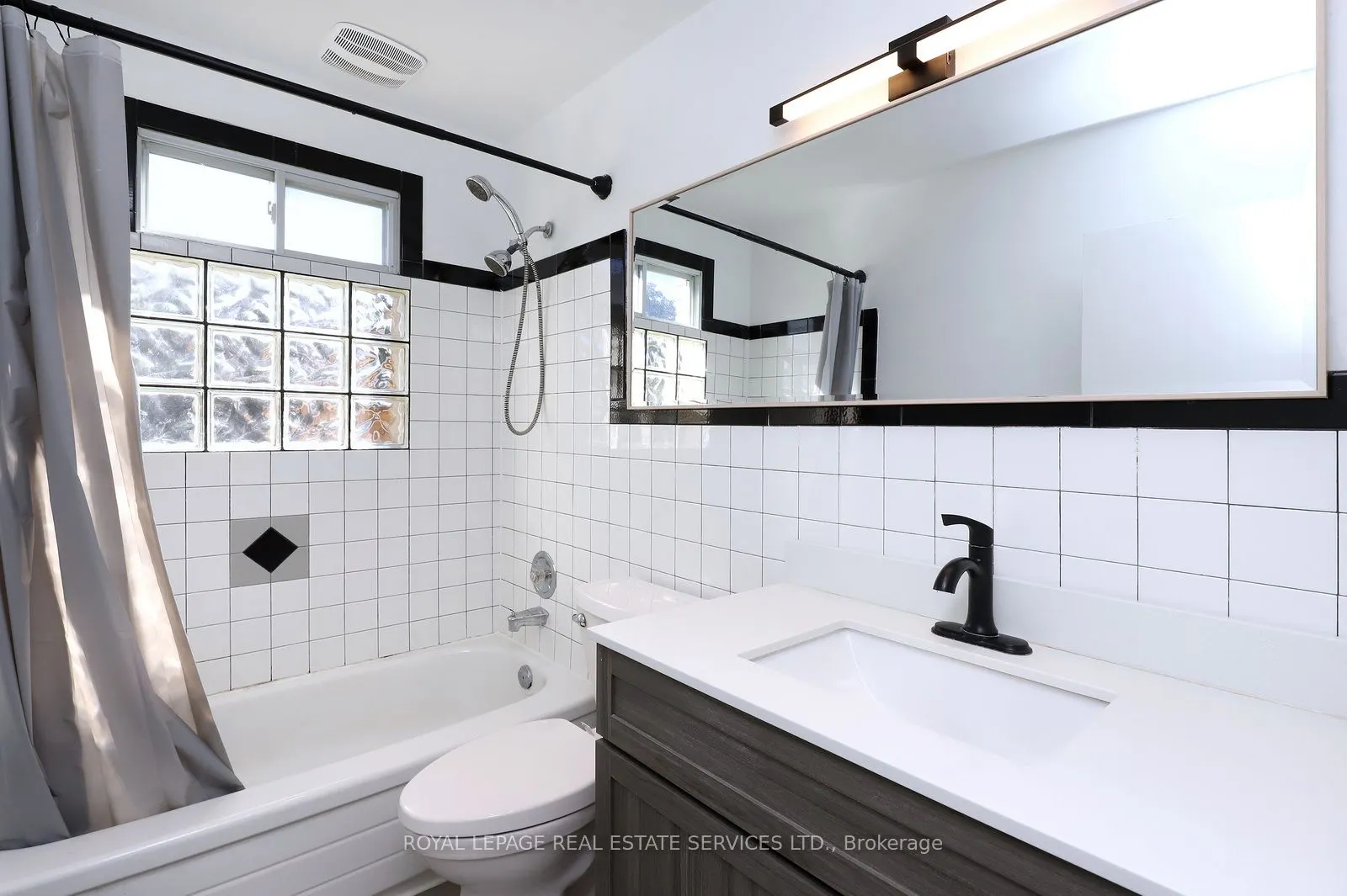 13 Benson Avenue, #Main Floor