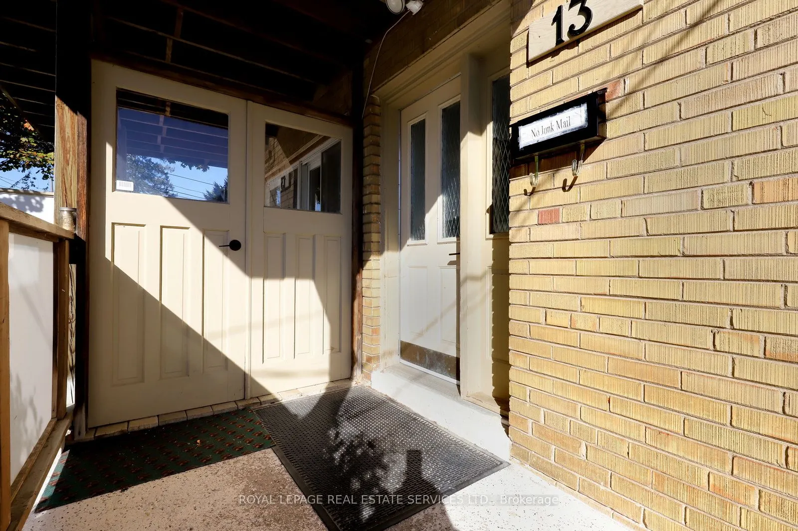 13 Benson Avenue, #Main Floor