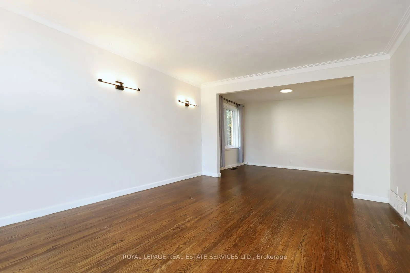 13 Benson Avenue, #Main Floor