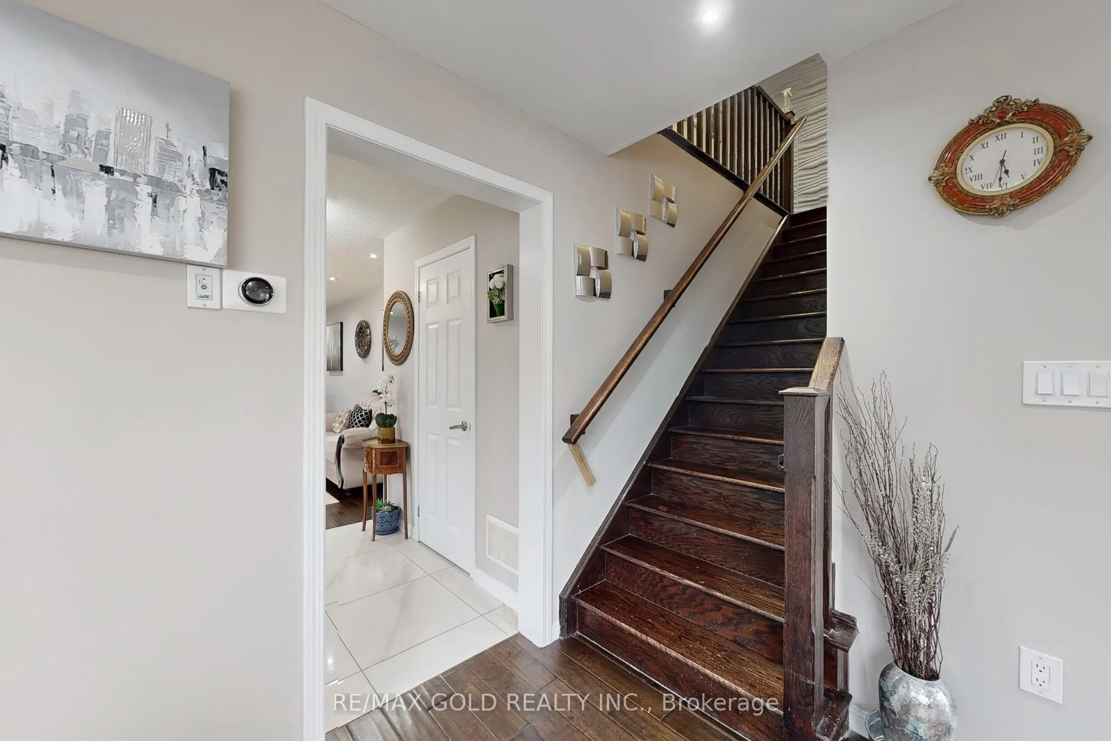 933 Raftis Crescent