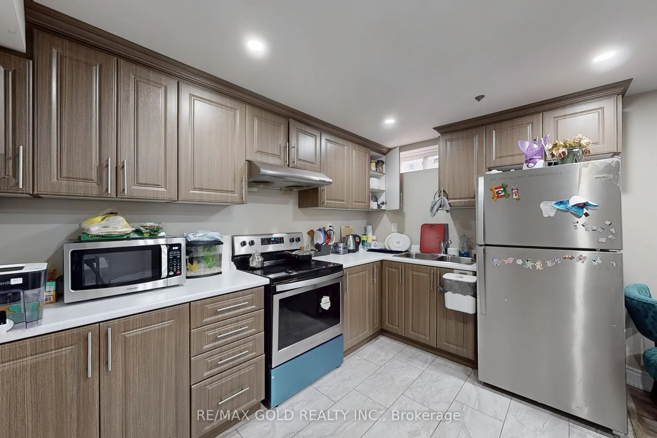 933 Raftis Crescent