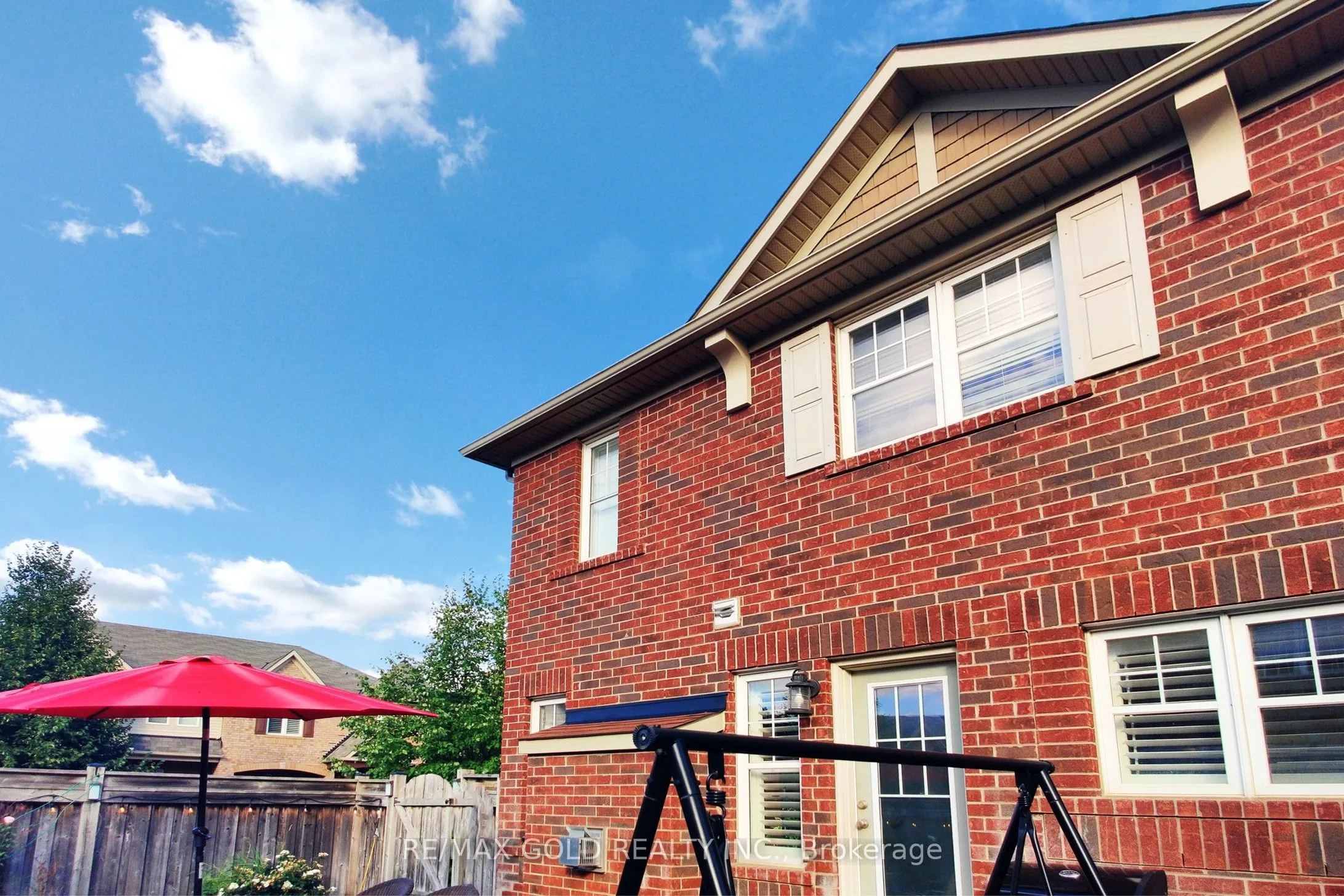 933 Raftis Crescent