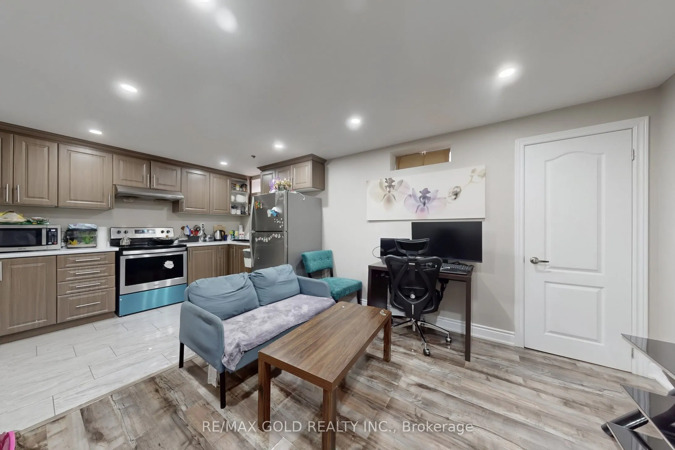 933 Raftis Crescent