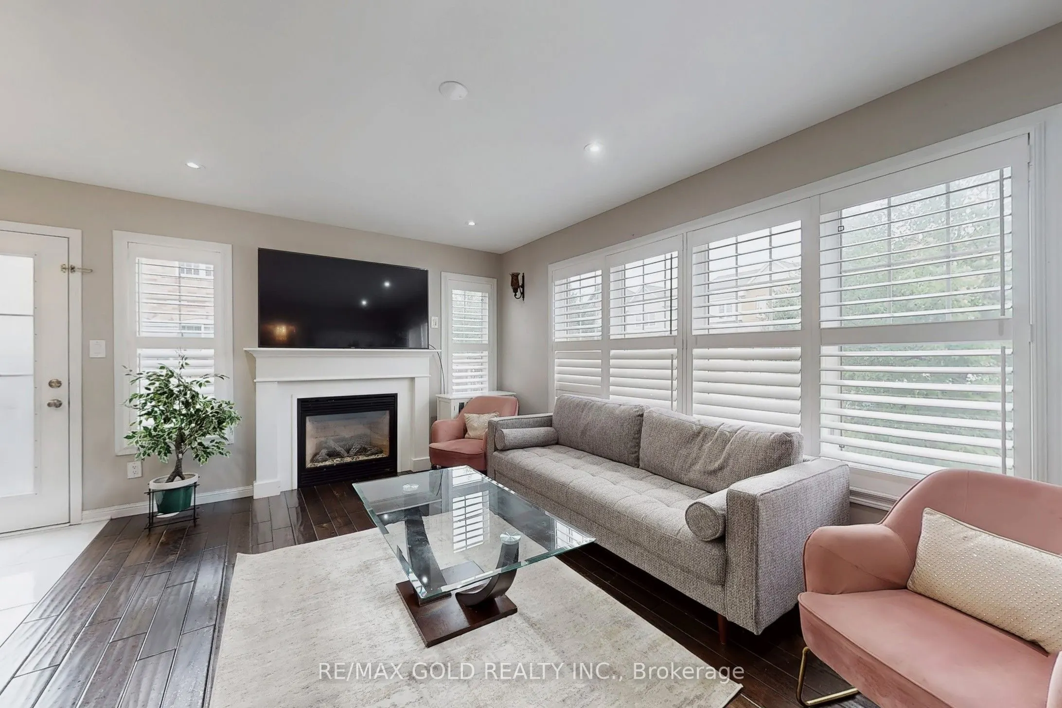 933 Raftis Crescent