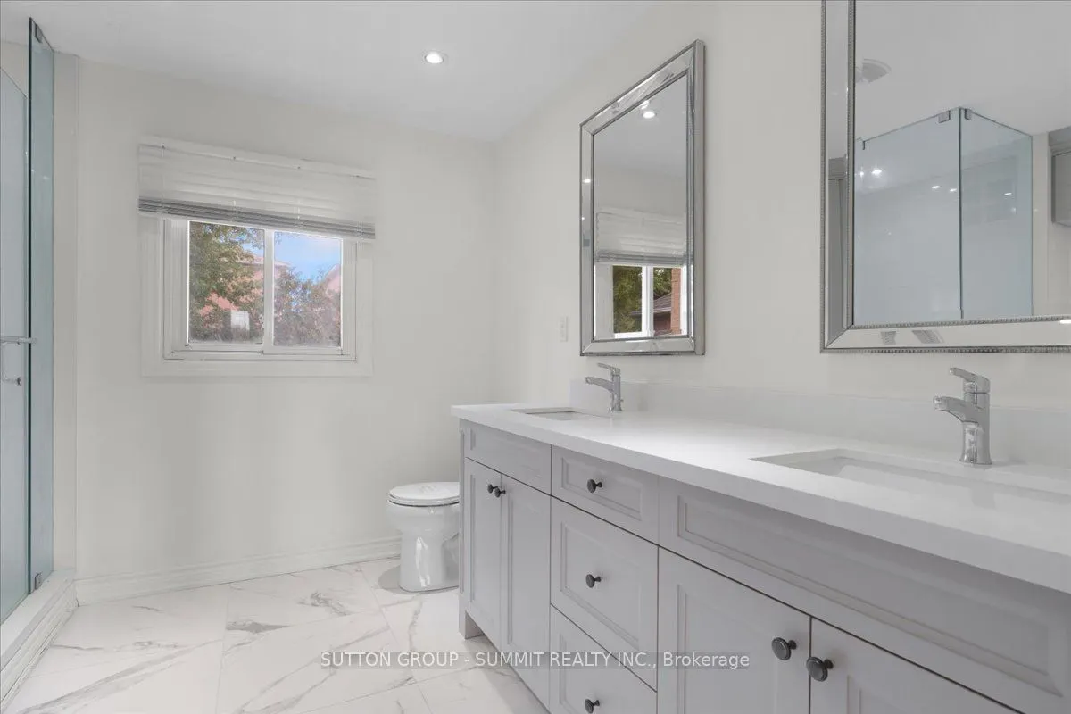 102 Sunforest Drive