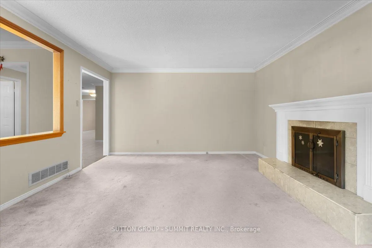 102 Sunforest Drive