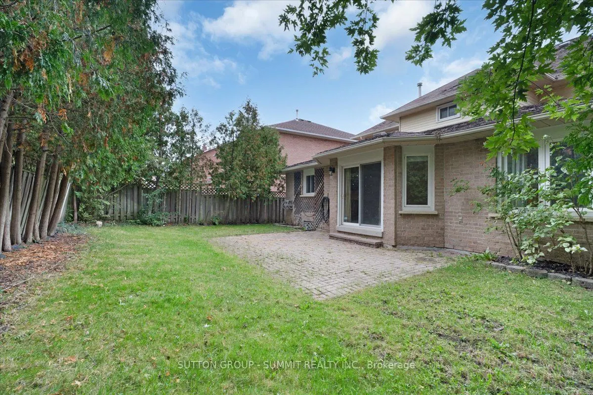 102 Sunforest Drive
