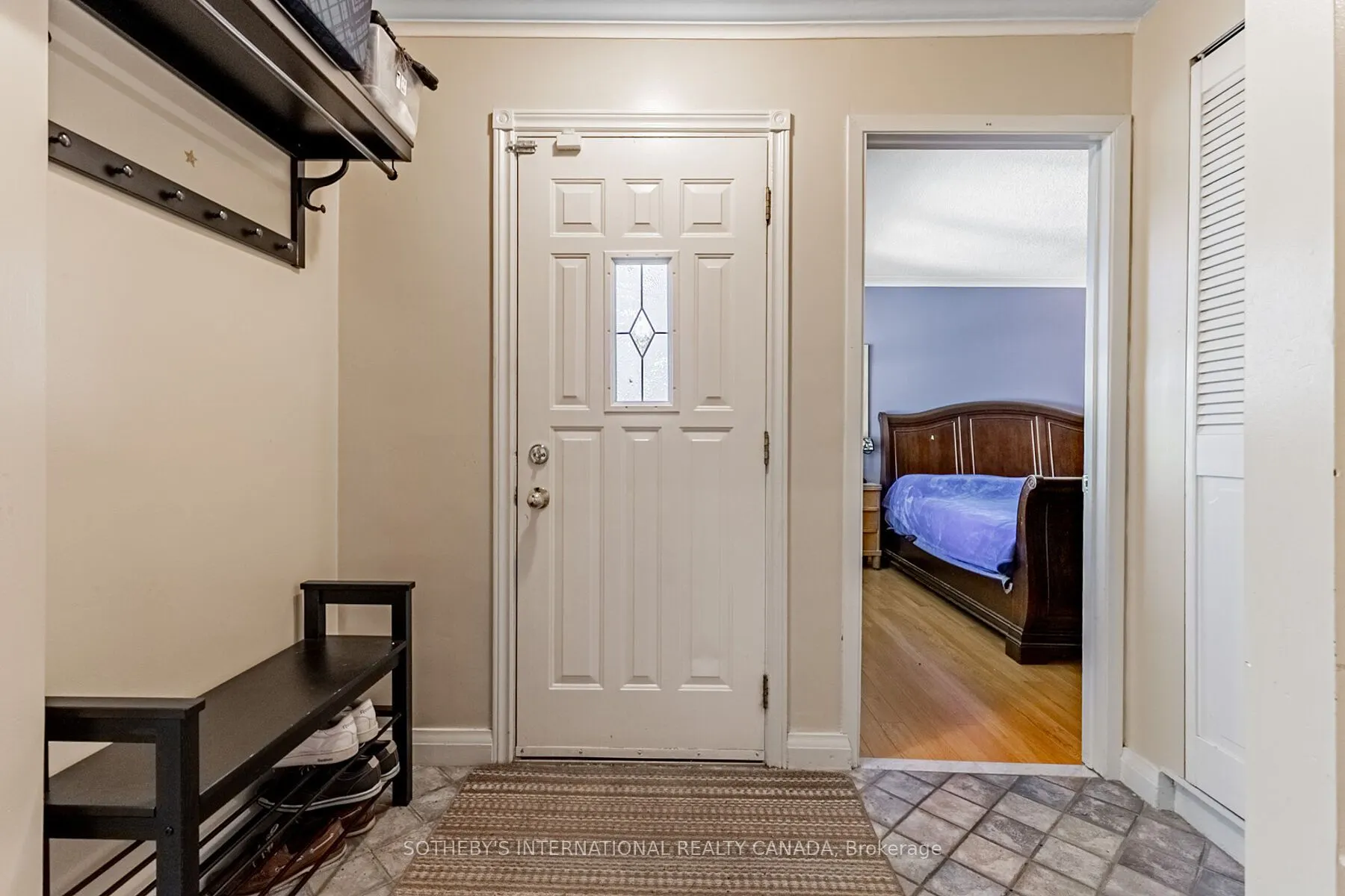 1218 Lakebreeze Drive