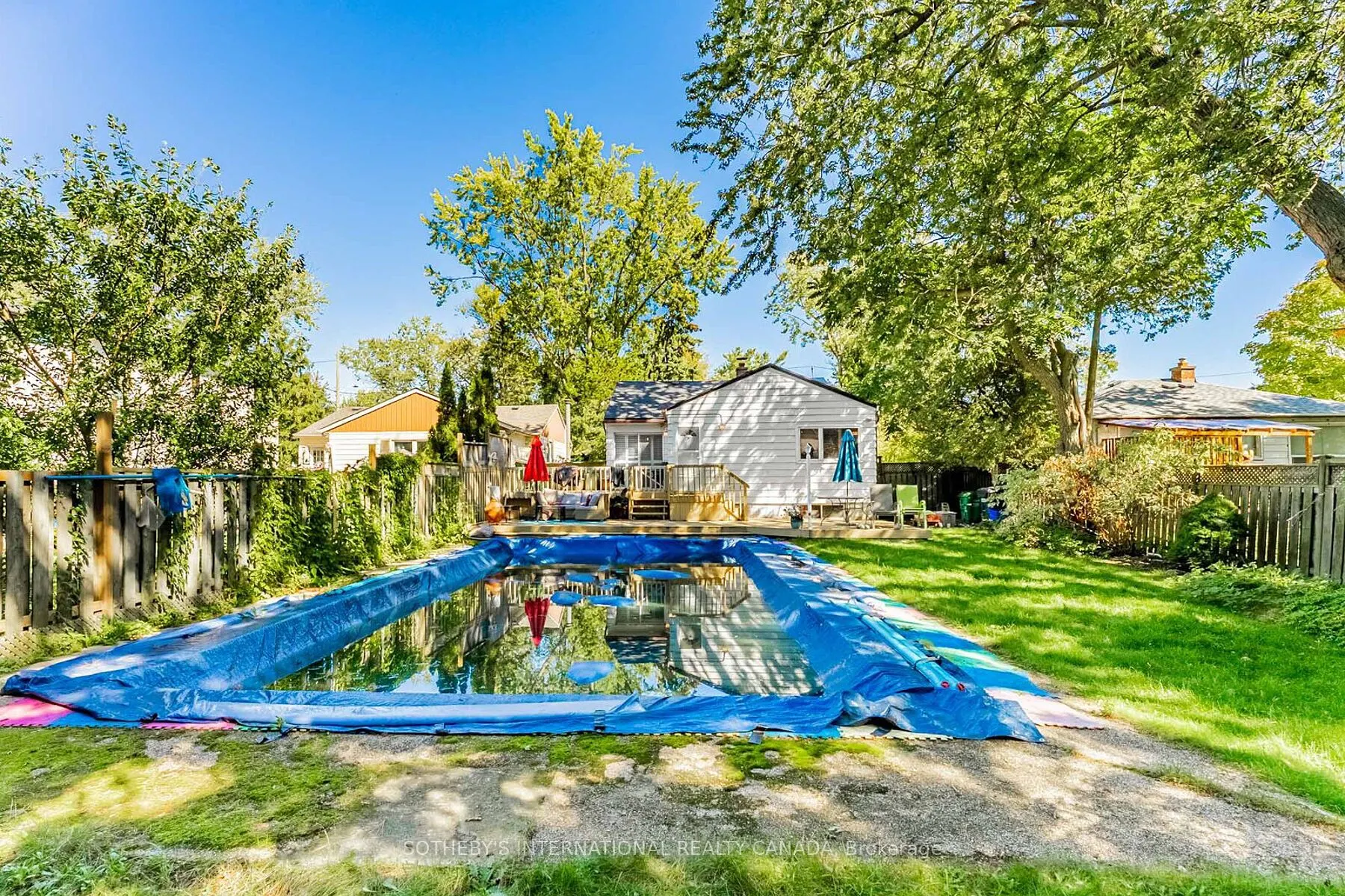 1218 Lakebreeze Drive