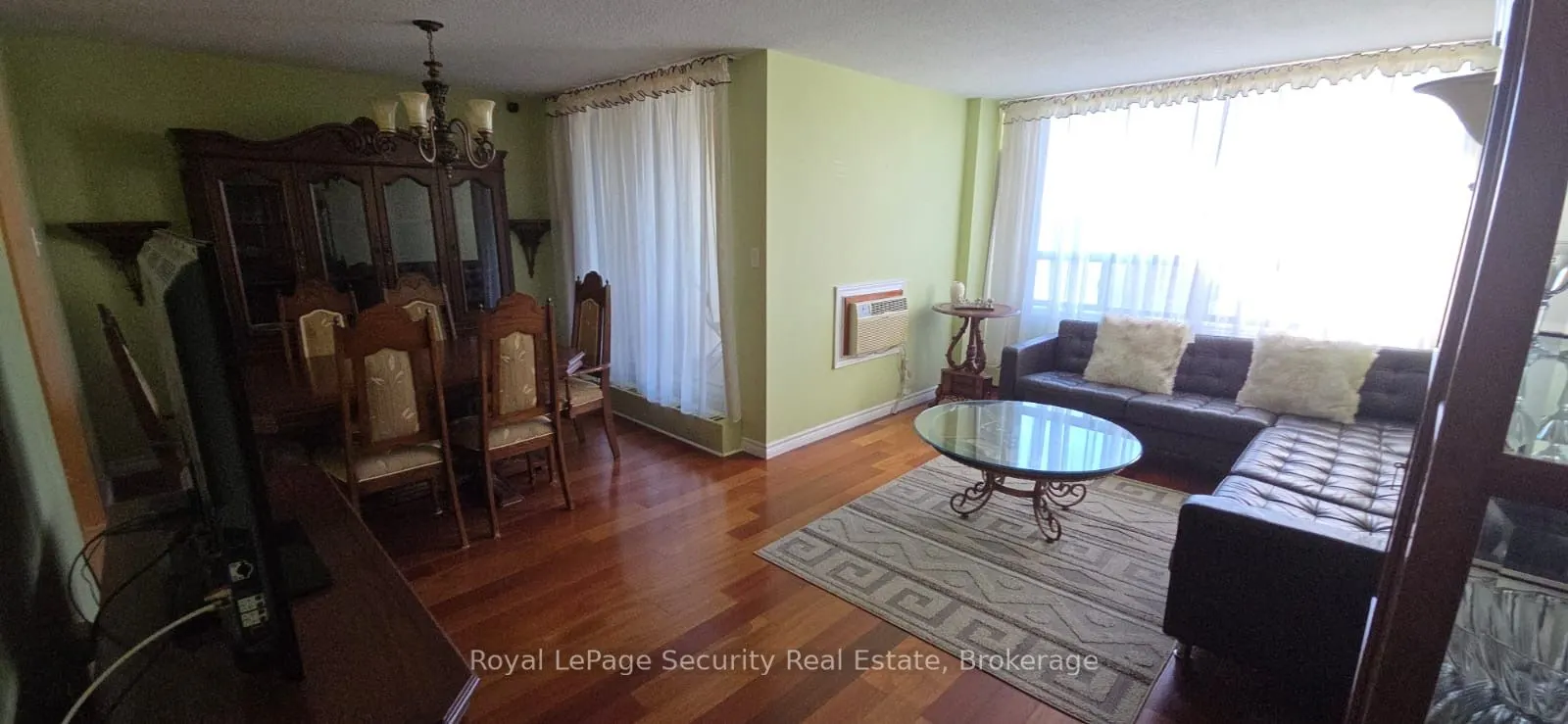 2556 Argyle Road, #805
