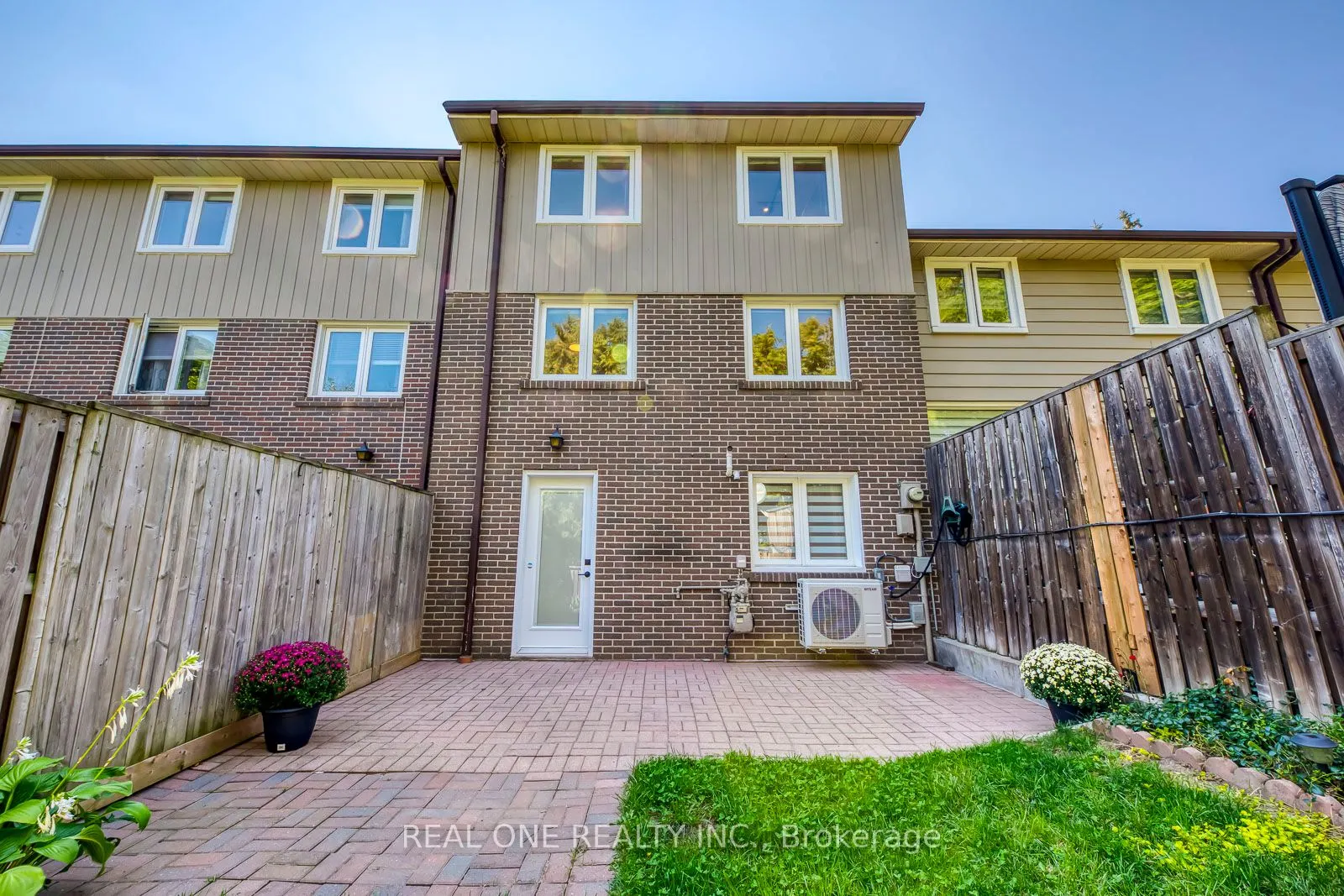 3291 FIELDGATE Drive, #34