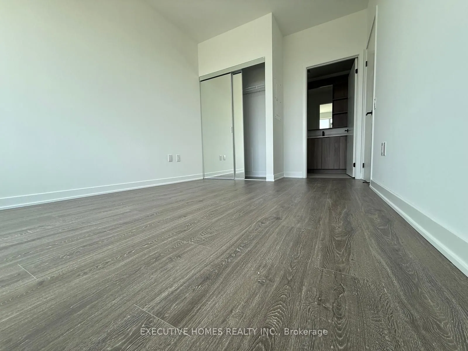 2495 Eglinton Avenue W, #705