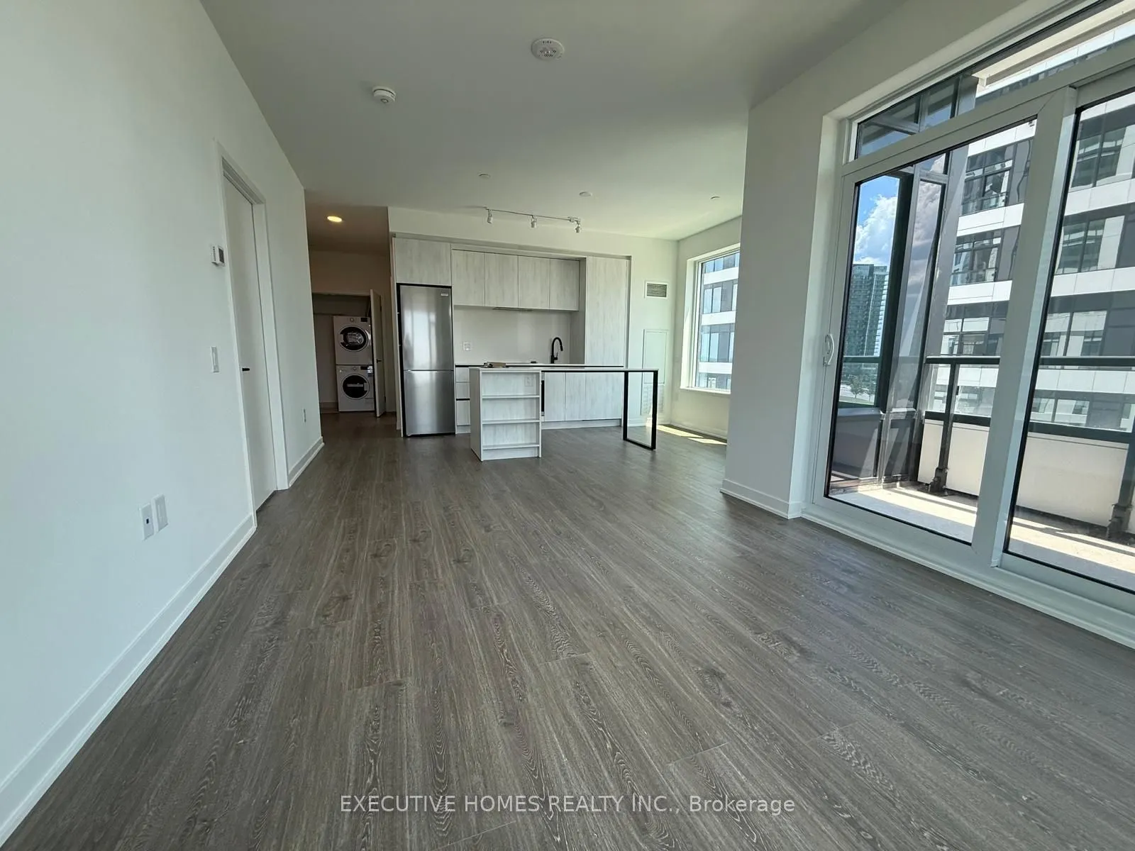 2495 Eglinton Avenue W, #705