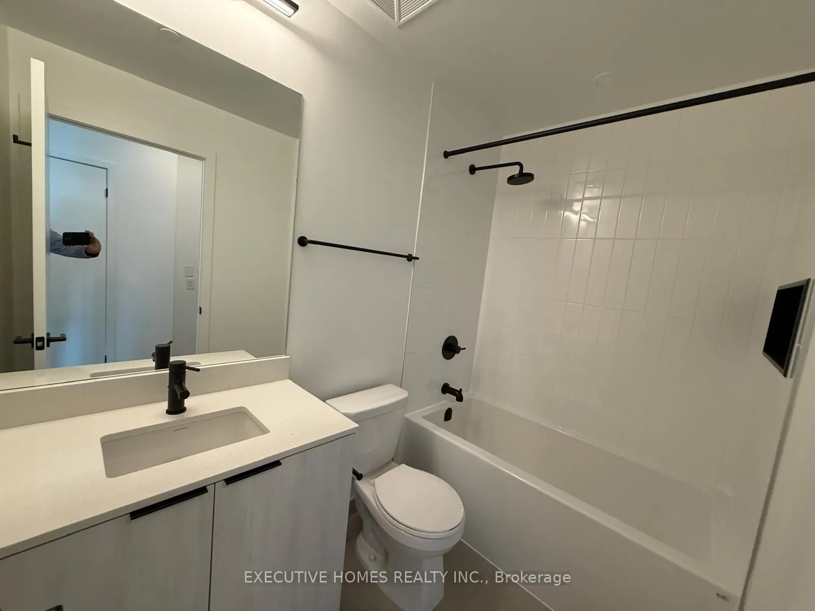 2495 Eglinton Avenue W, #705