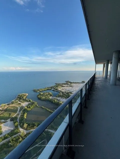 30 Shore Breeze Drive, #LPH 03A