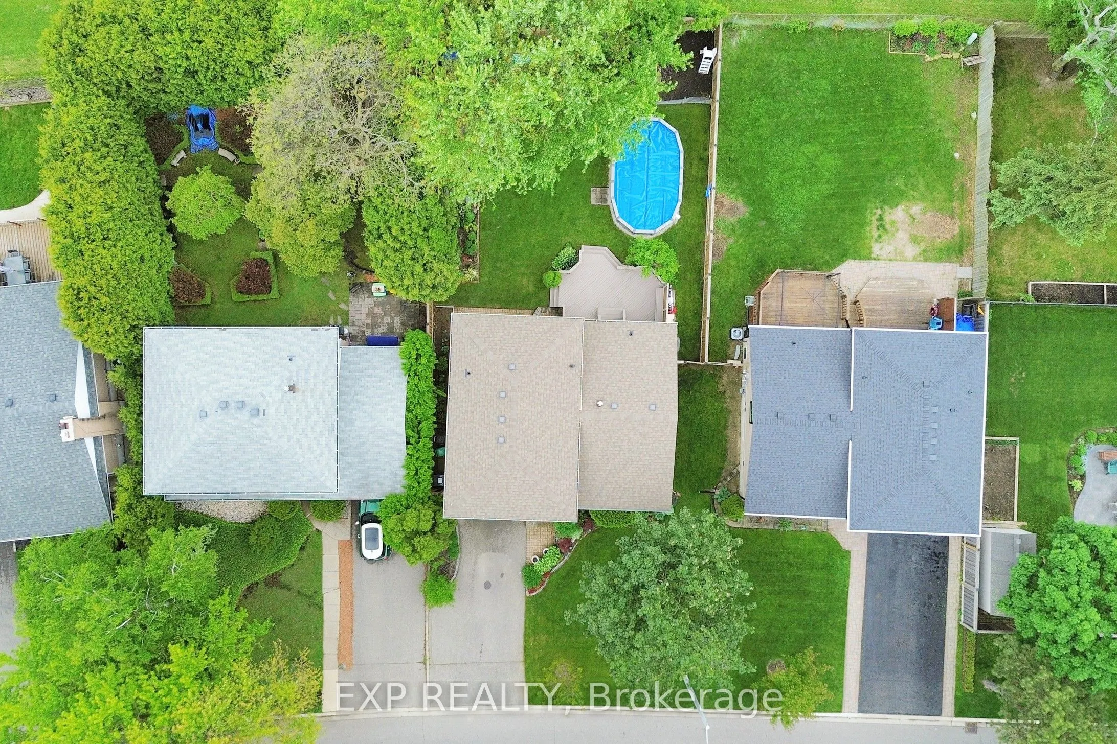 5 Lockton Crescent