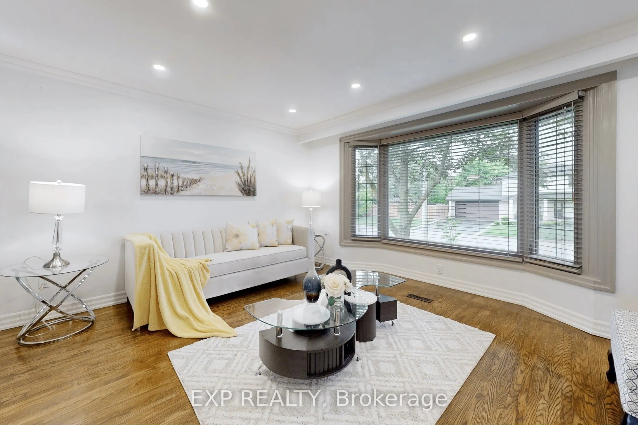 5 Lockton Crescent