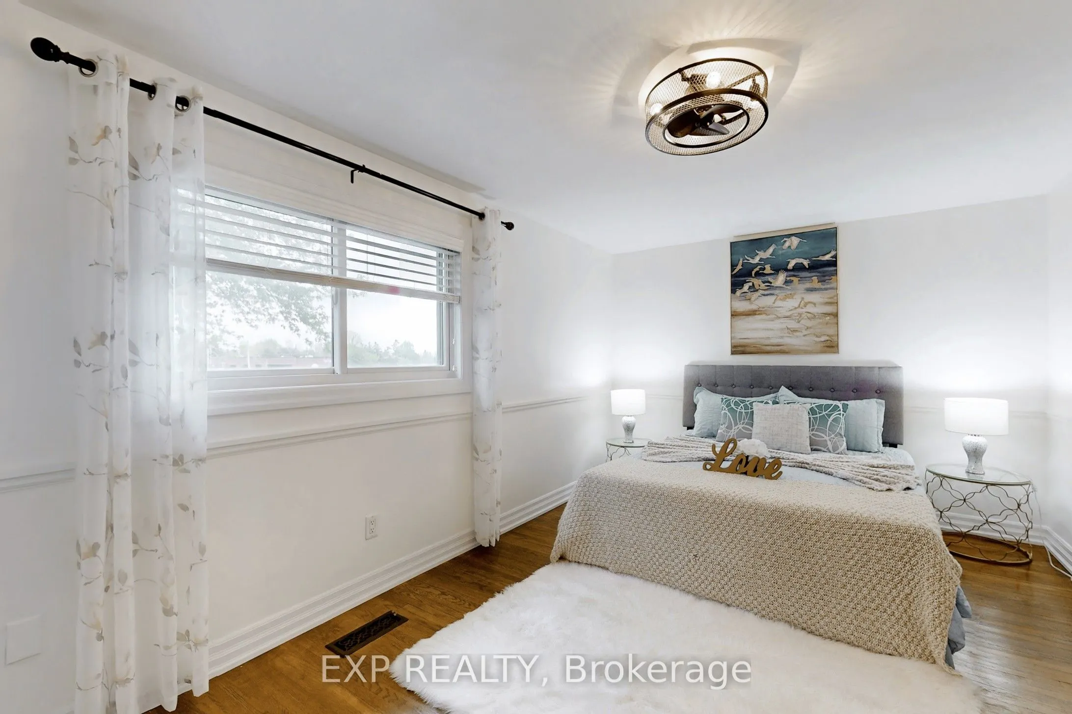 5 Lockton Crescent