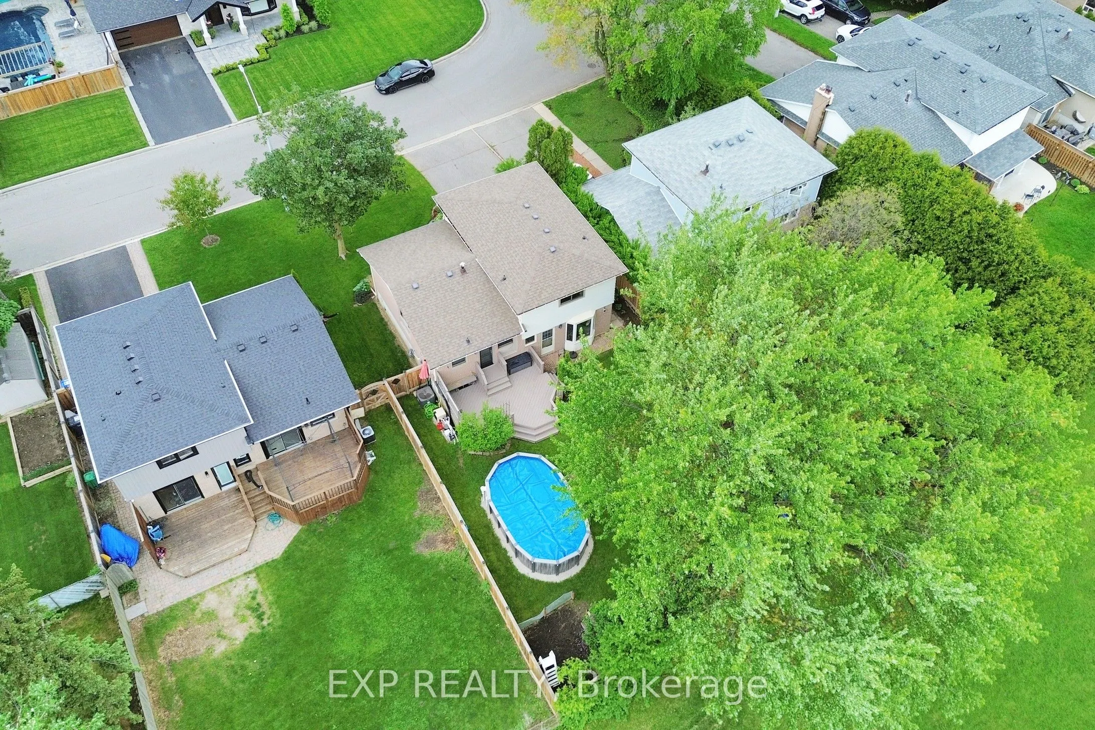 5 Lockton Crescent