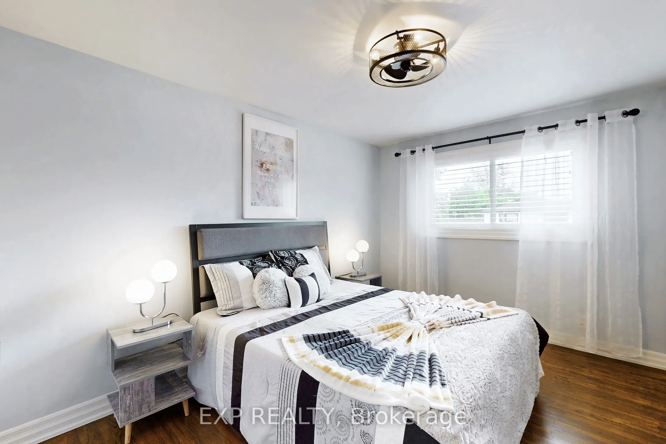 5 Lockton Crescent