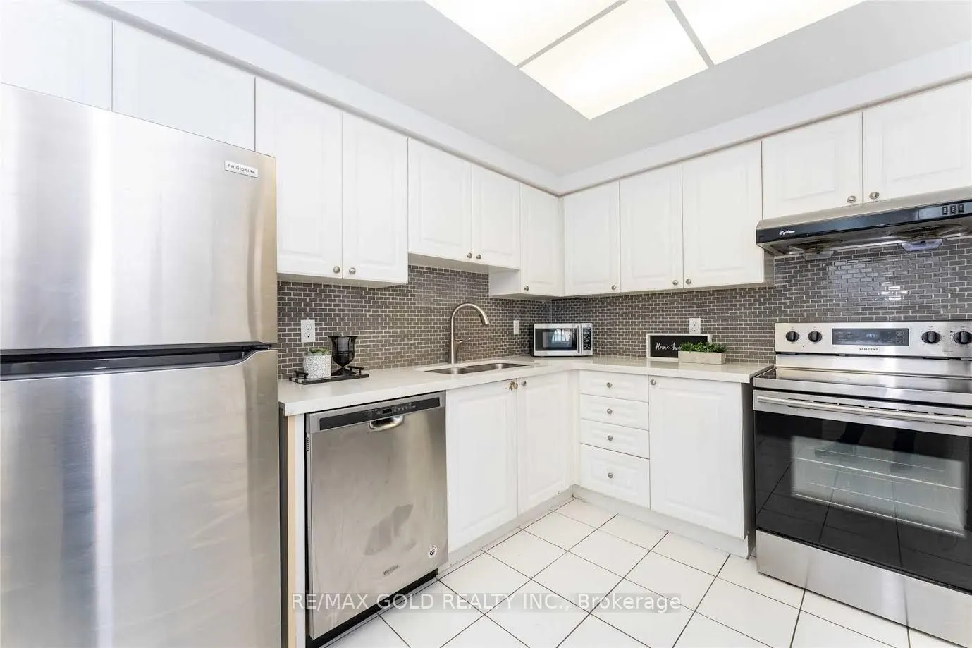 135 Hillcrest Avenue, #502