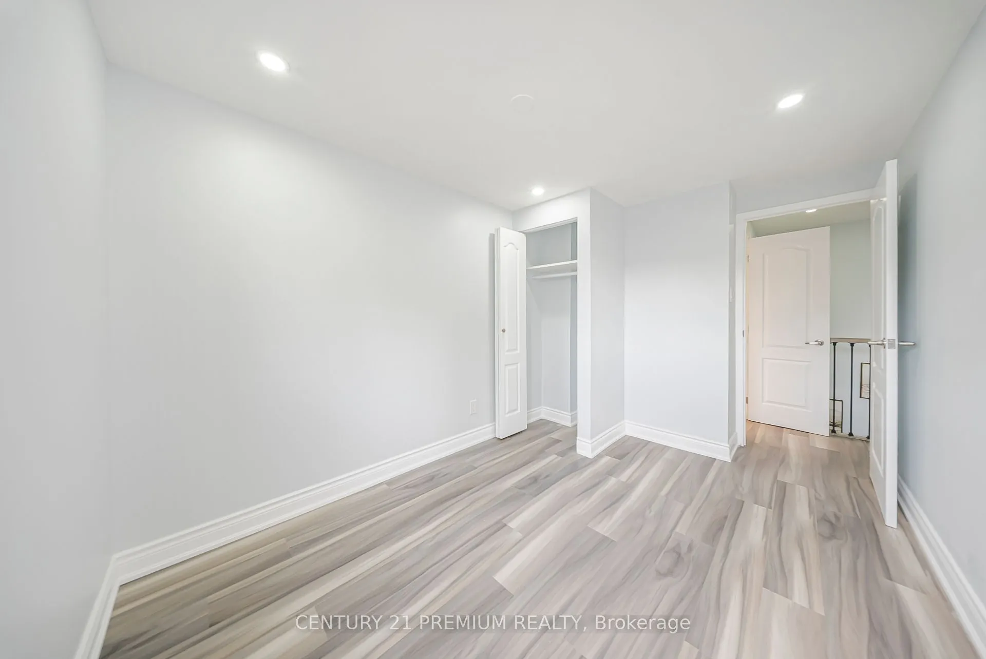 3 Garland Court