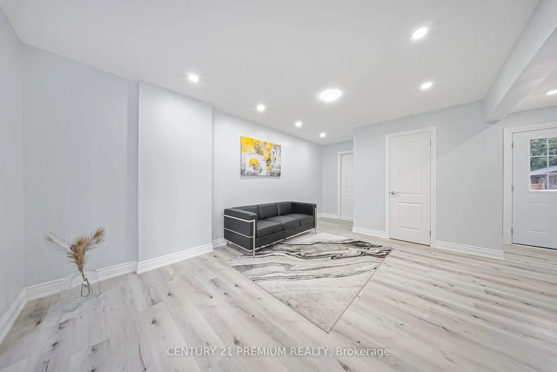 3 Garland Court