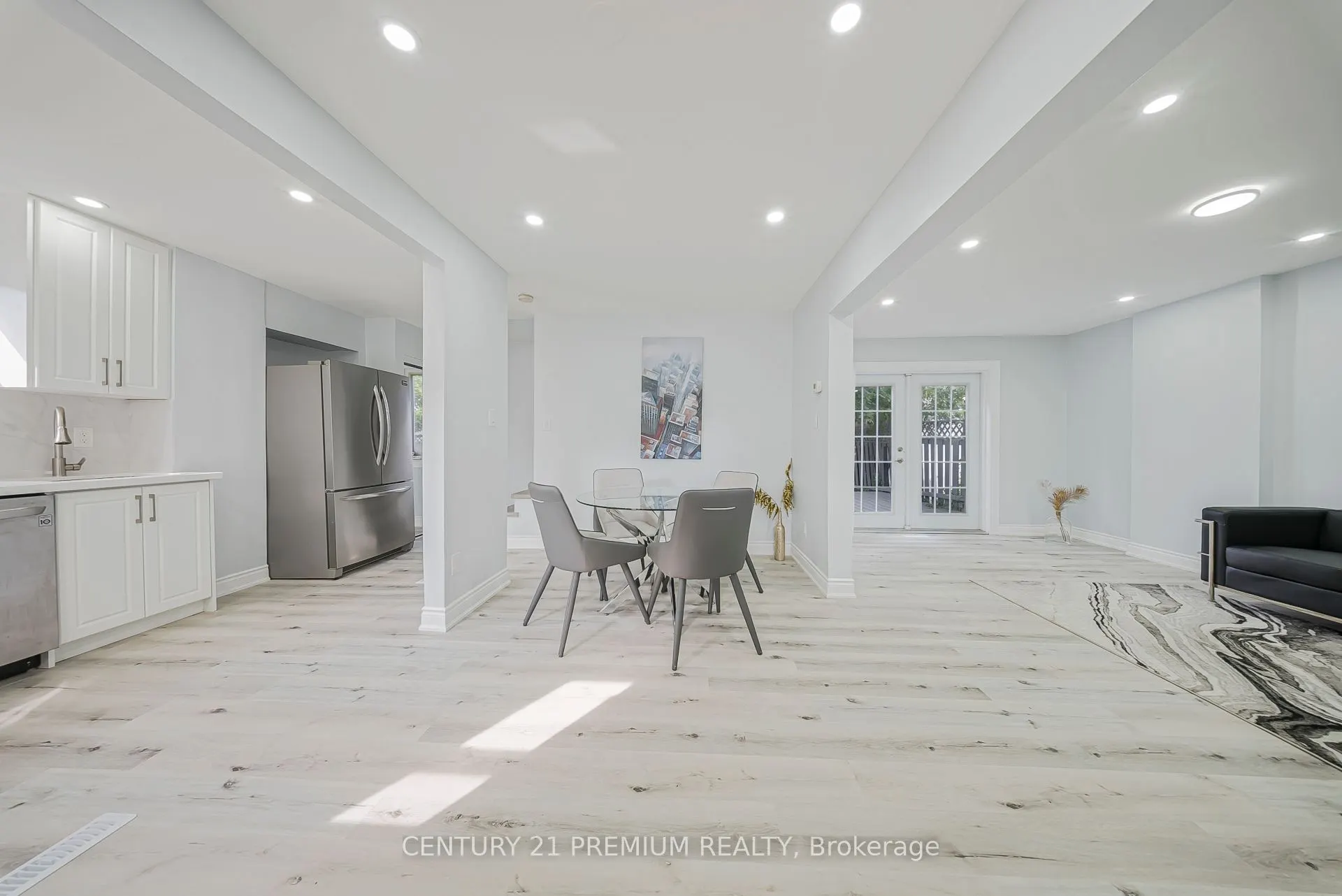3 Garland Court