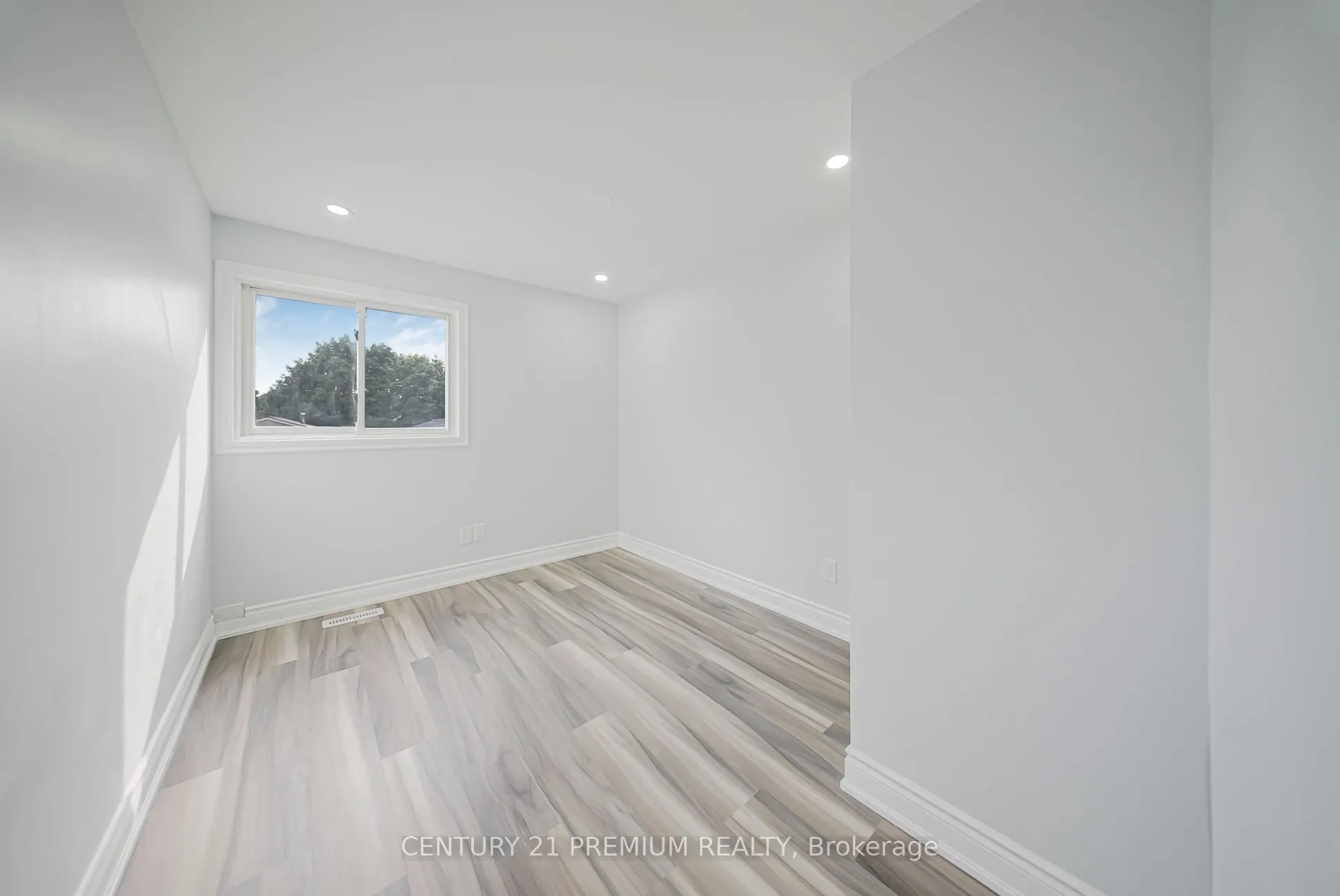 3 Garland Court