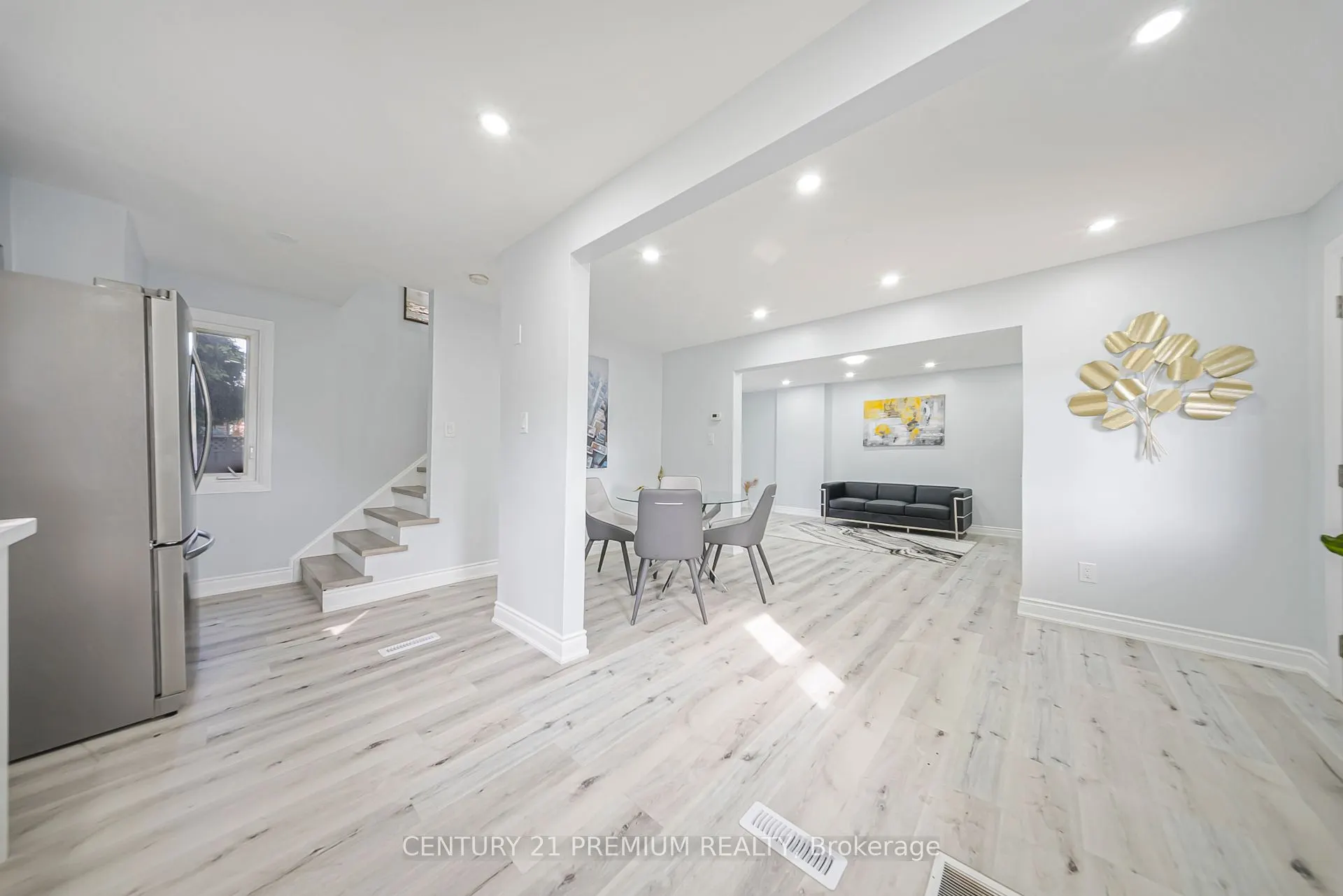 3 Garland Court