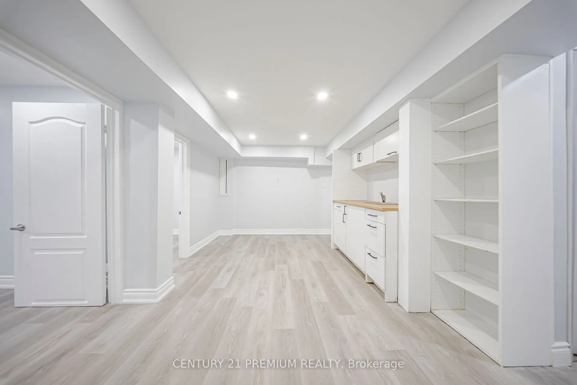 3 Garland Court