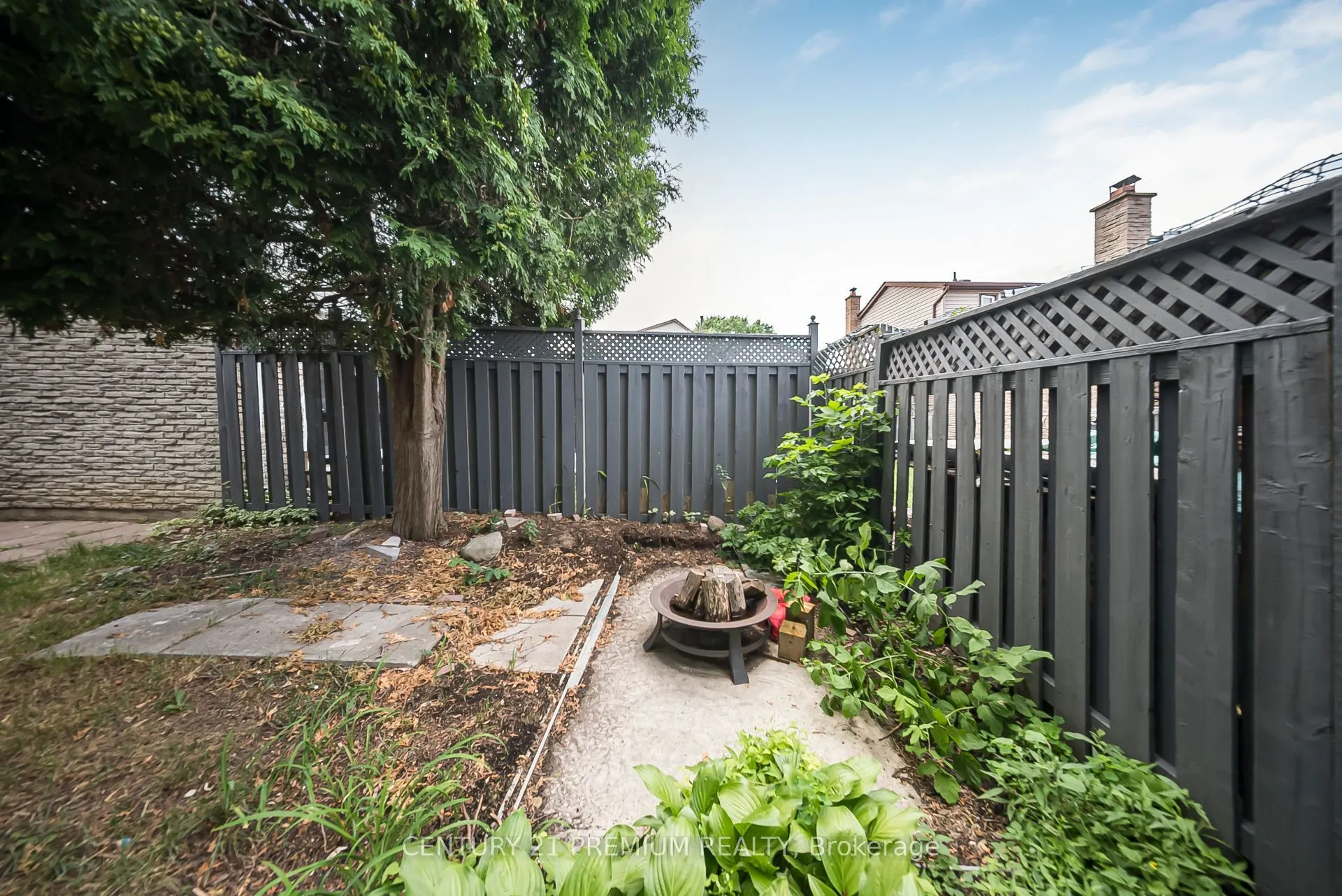 3 Garland Court