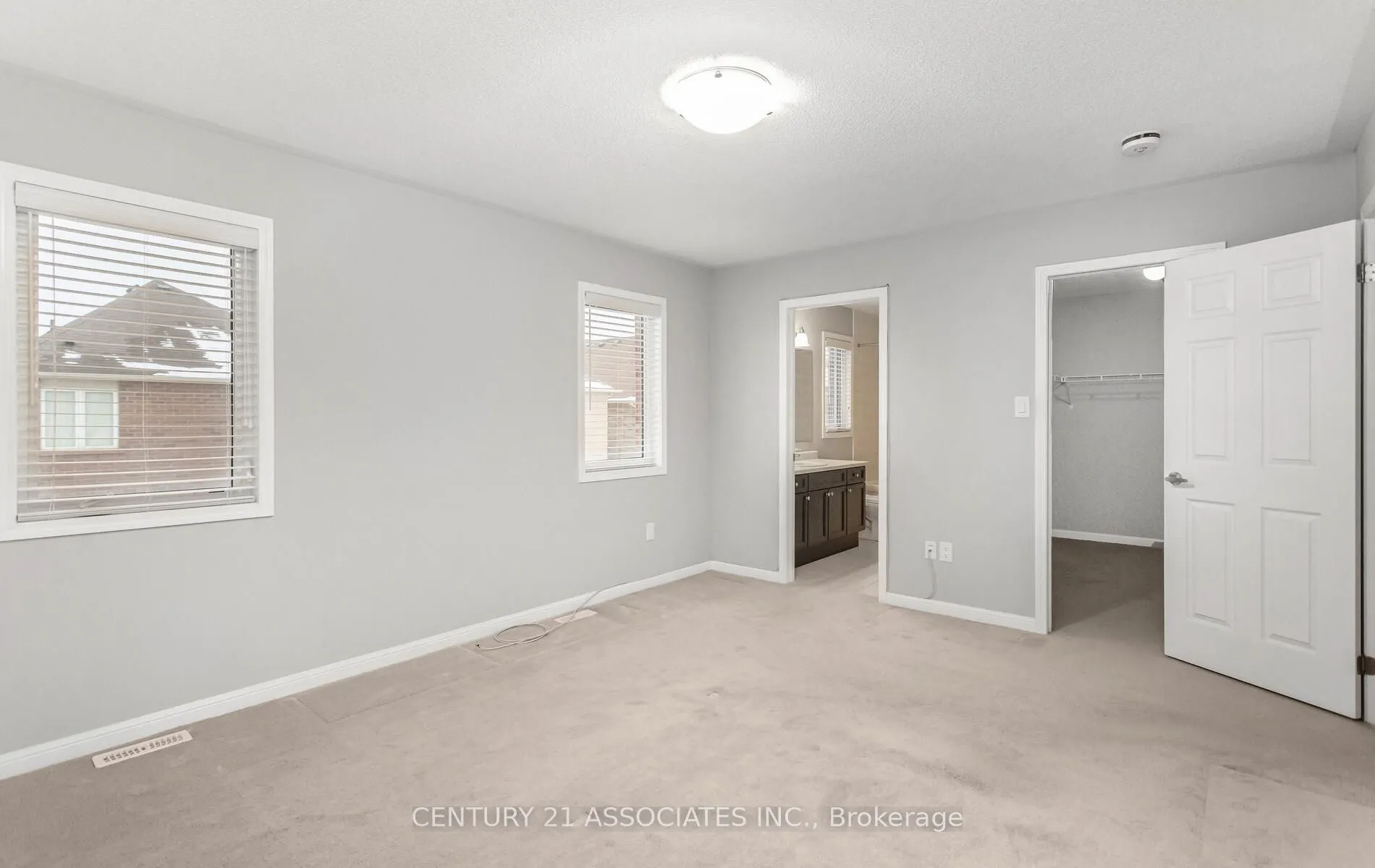 261 Gleave ( Upper Level) Terrace