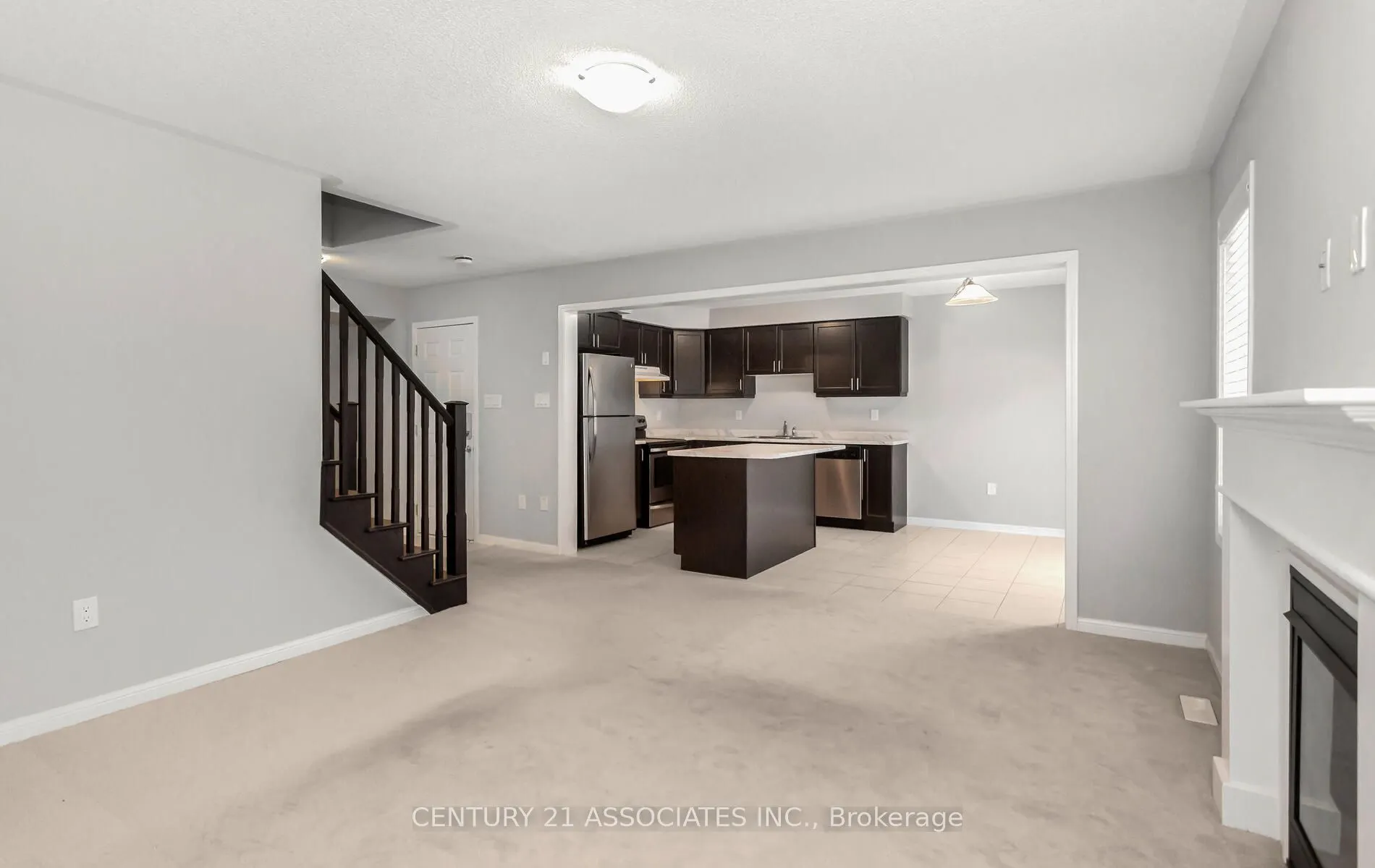 261 Gleave ( Upper Level) Terrace