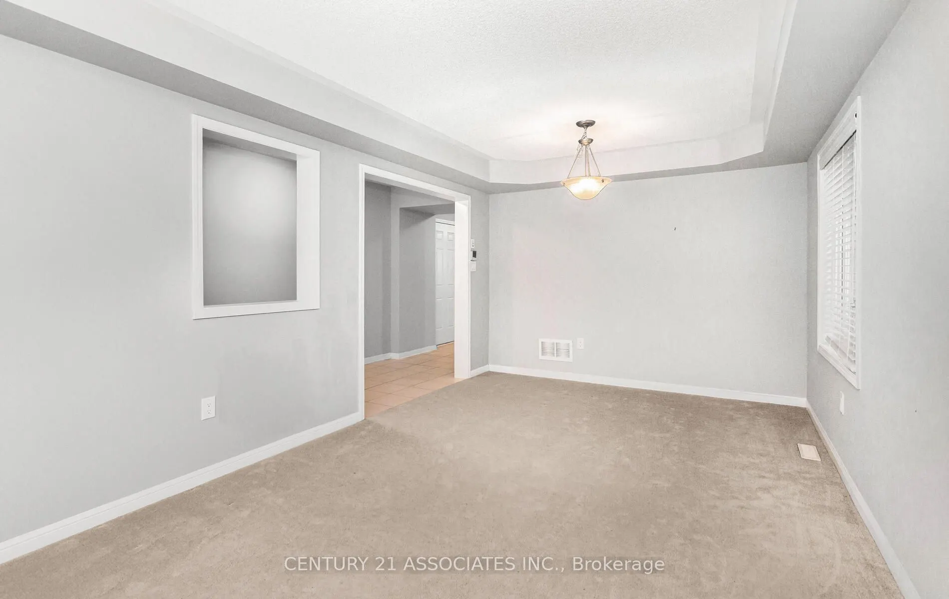 261 Gleave ( Upper Level) Terrace