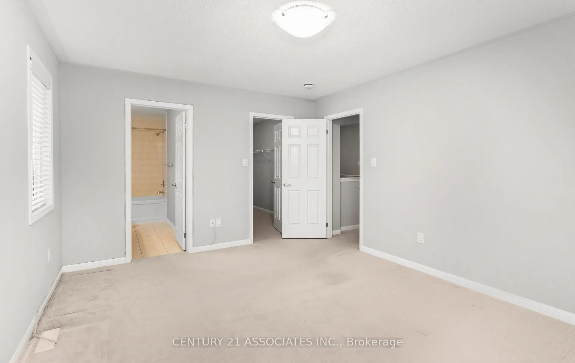 261 Gleave ( Upper Level) Terrace