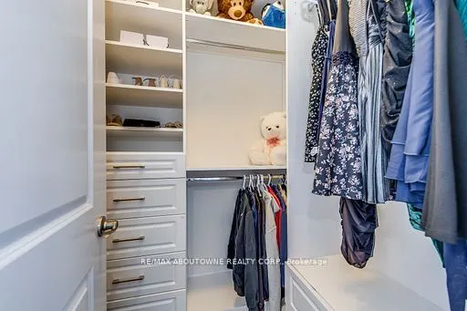 19 Raindrop Terrace