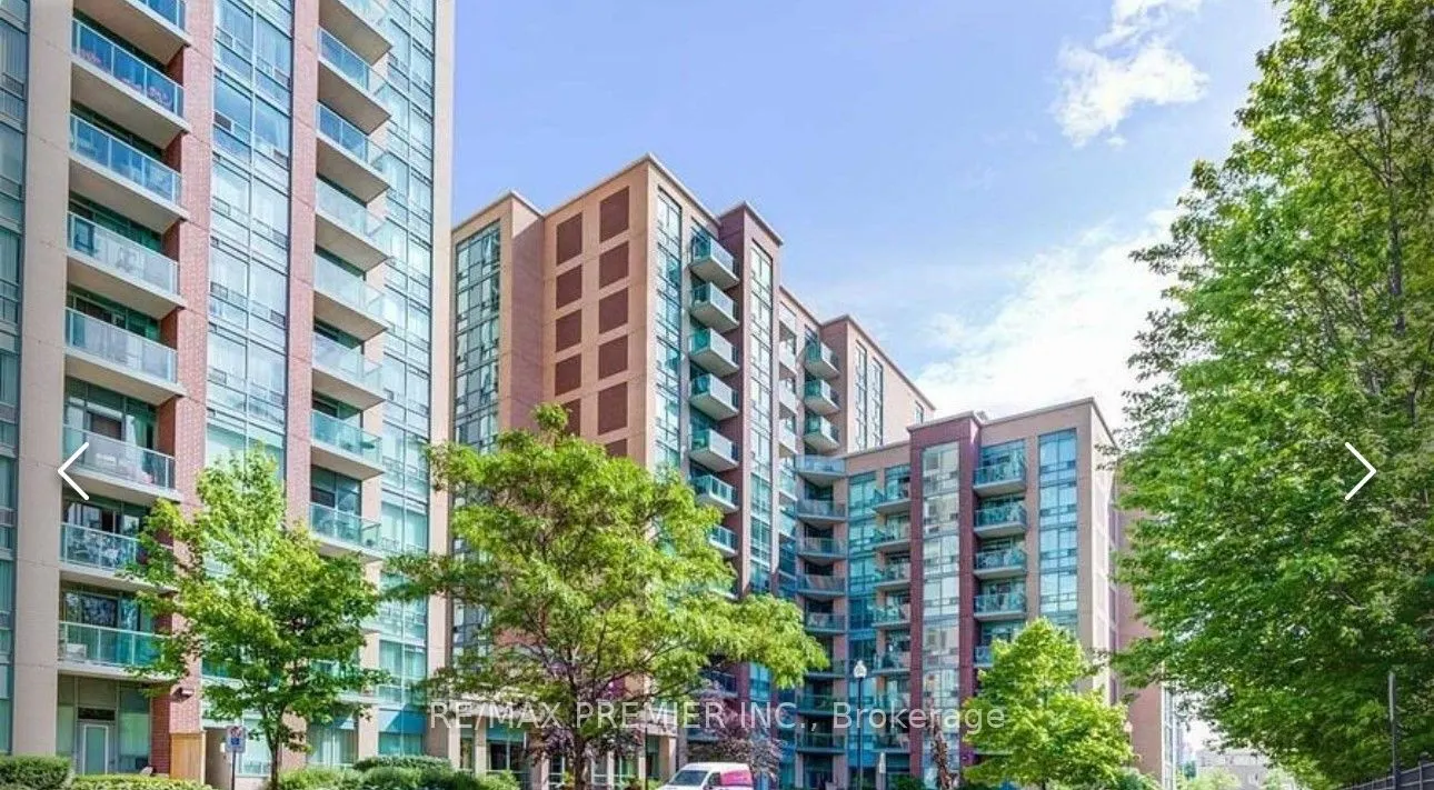 9 Michael Power Place, #704