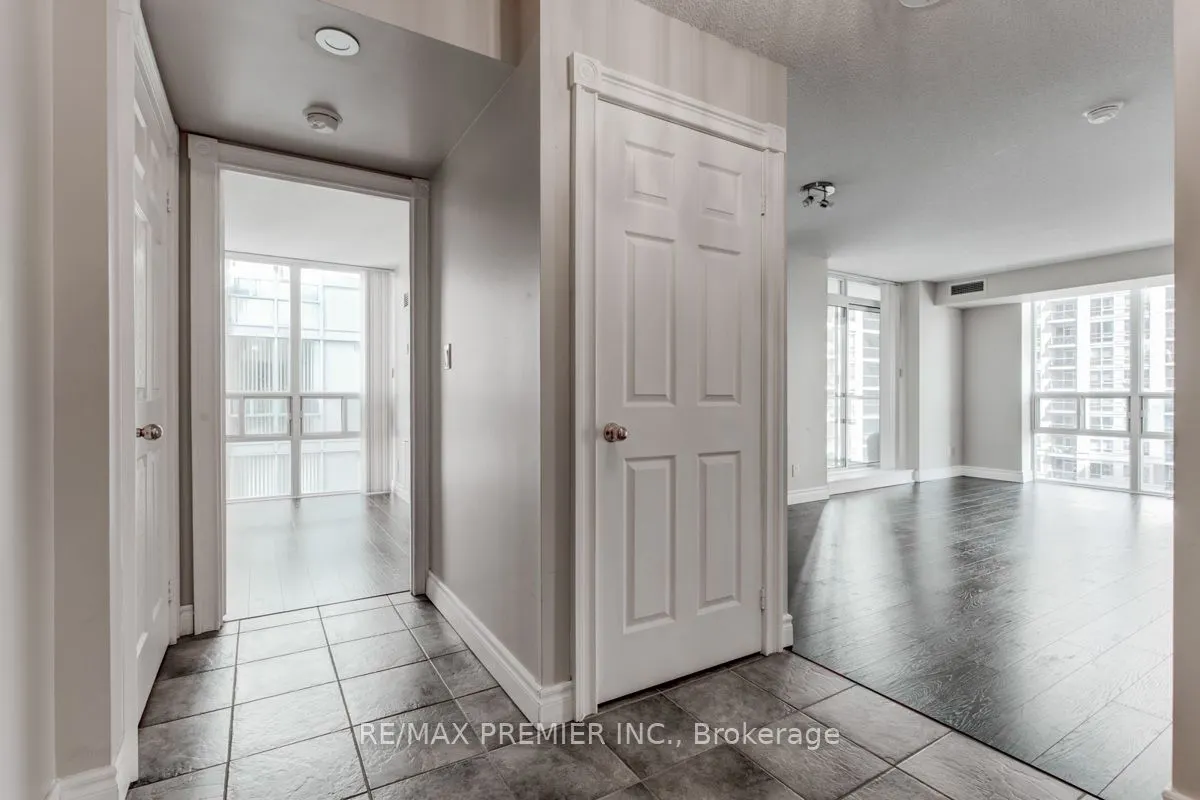 9 Michael Power Place, #704