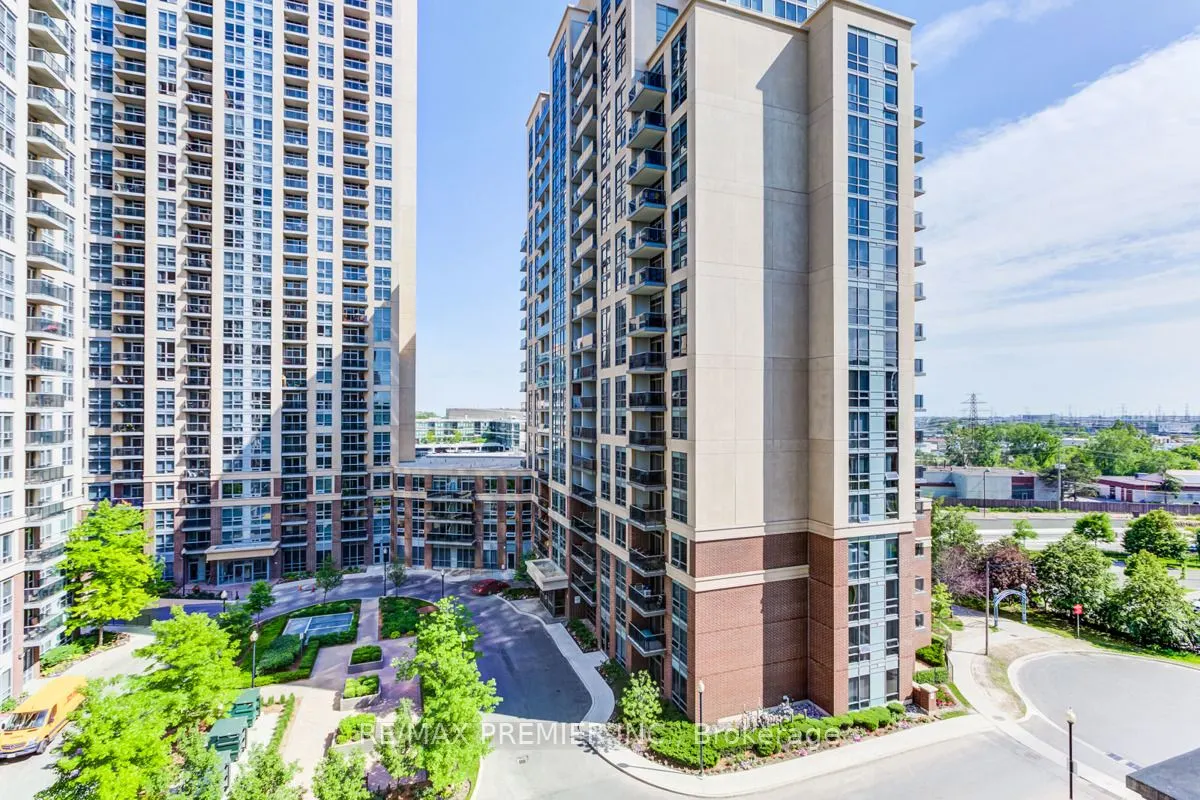 9 Michael Power Place, #704