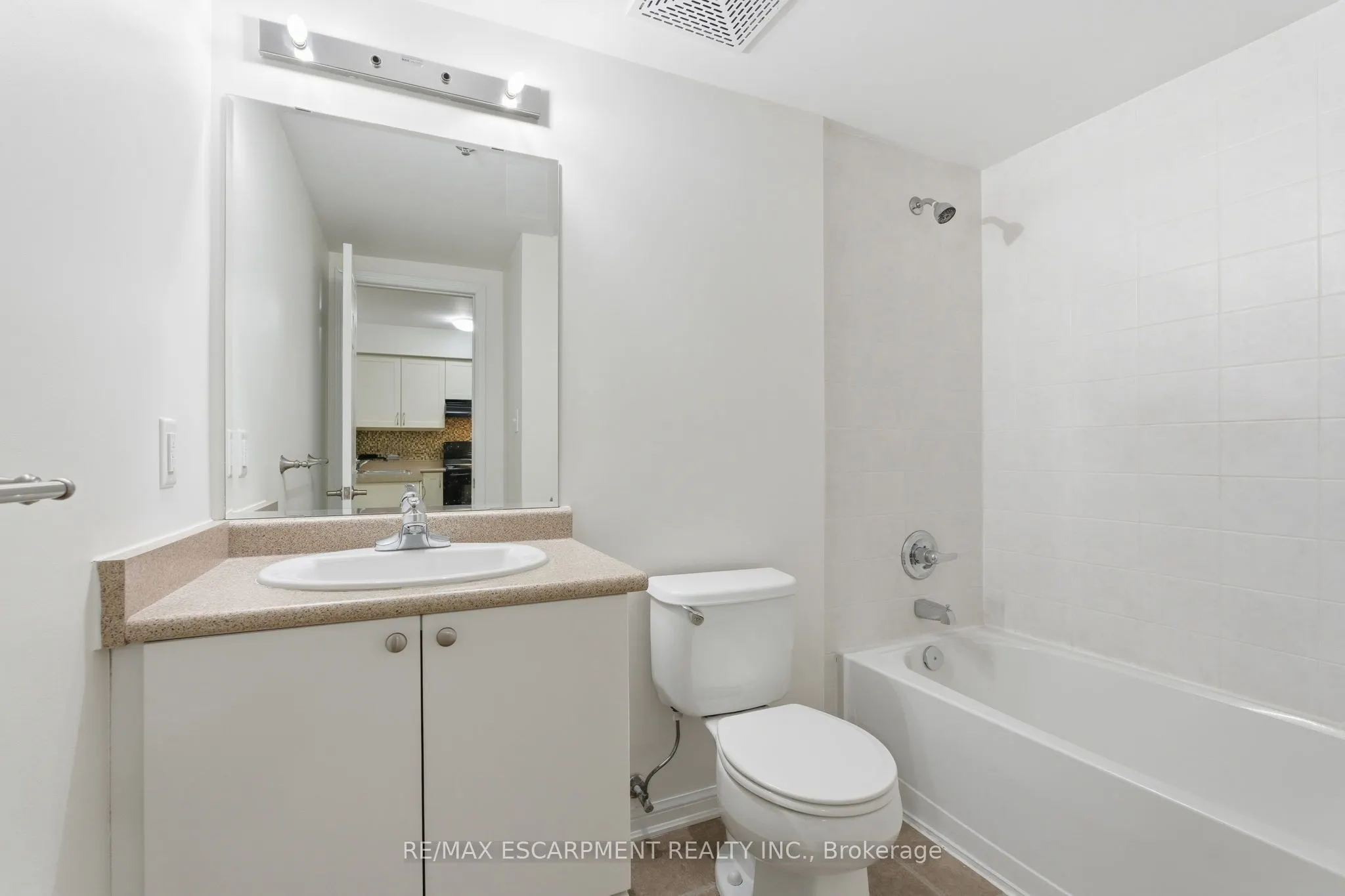 3060 Rotary Way, #427