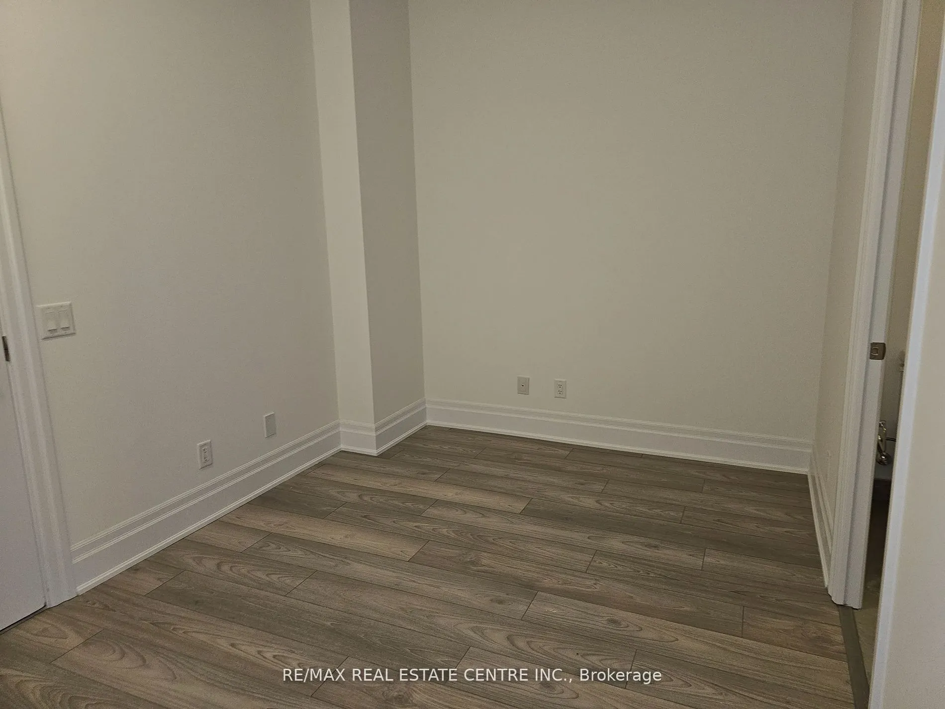 36 ELM Drive, #3703
