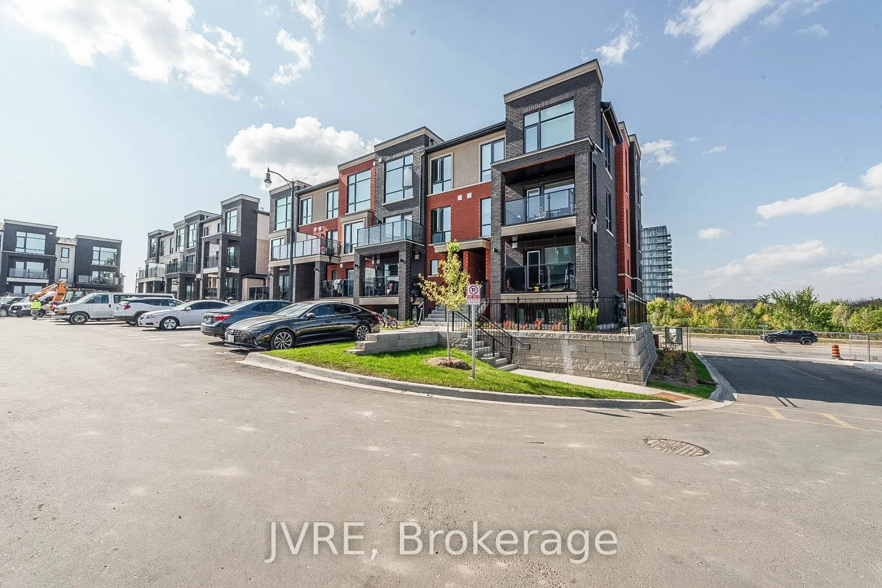 195 Veterans Drive, #5