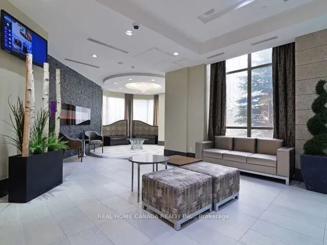 310 Burnhamthorpe Road W, #2811
