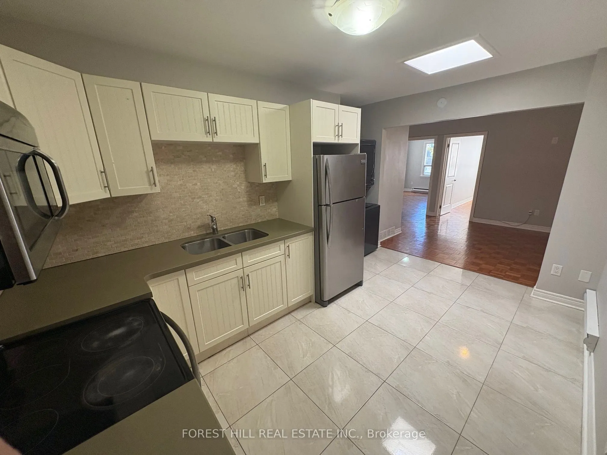 341 Lakeshore Road E, #2