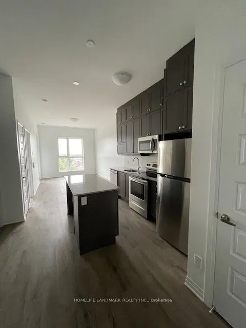 95 Dundas Street S, #411